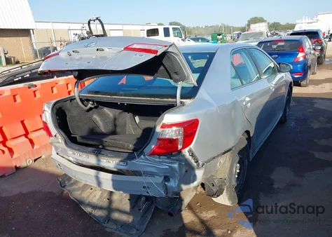 2014 Toyota Camry Le z USA, uszkodzony, nr VIN 4T1BF1FK0EU400321